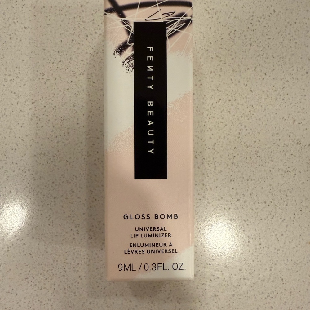 Fenty Beauty Gloss Bomb Universal Lip Luminizer - Fenty Glow BRAND NEW